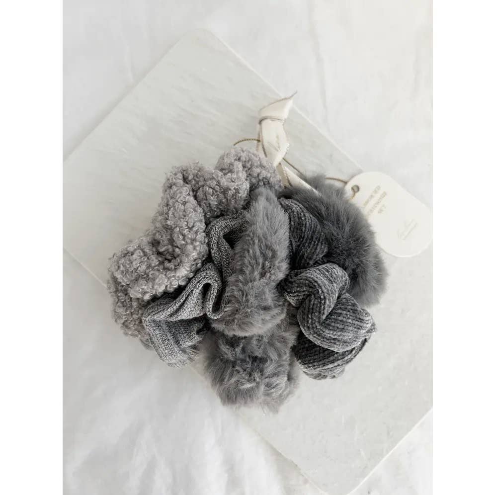 Velvet Scrunchies Set - IVORY