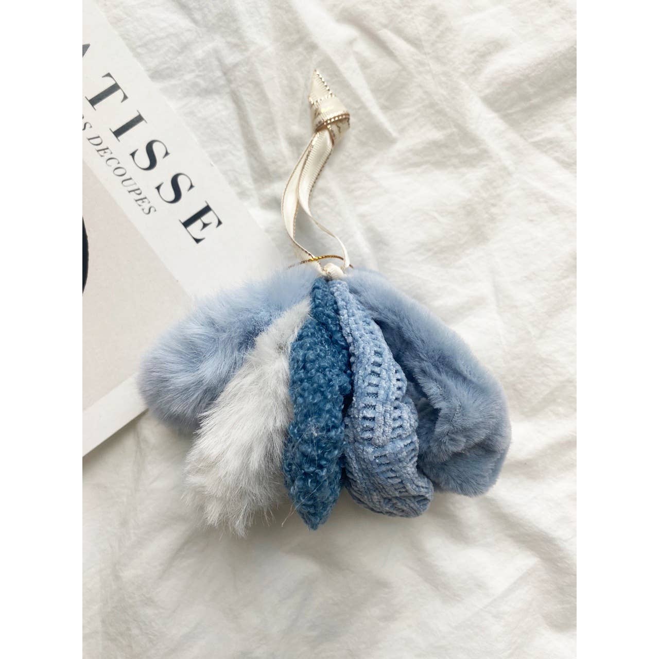 Velvet Scrunchies Set - IVORY