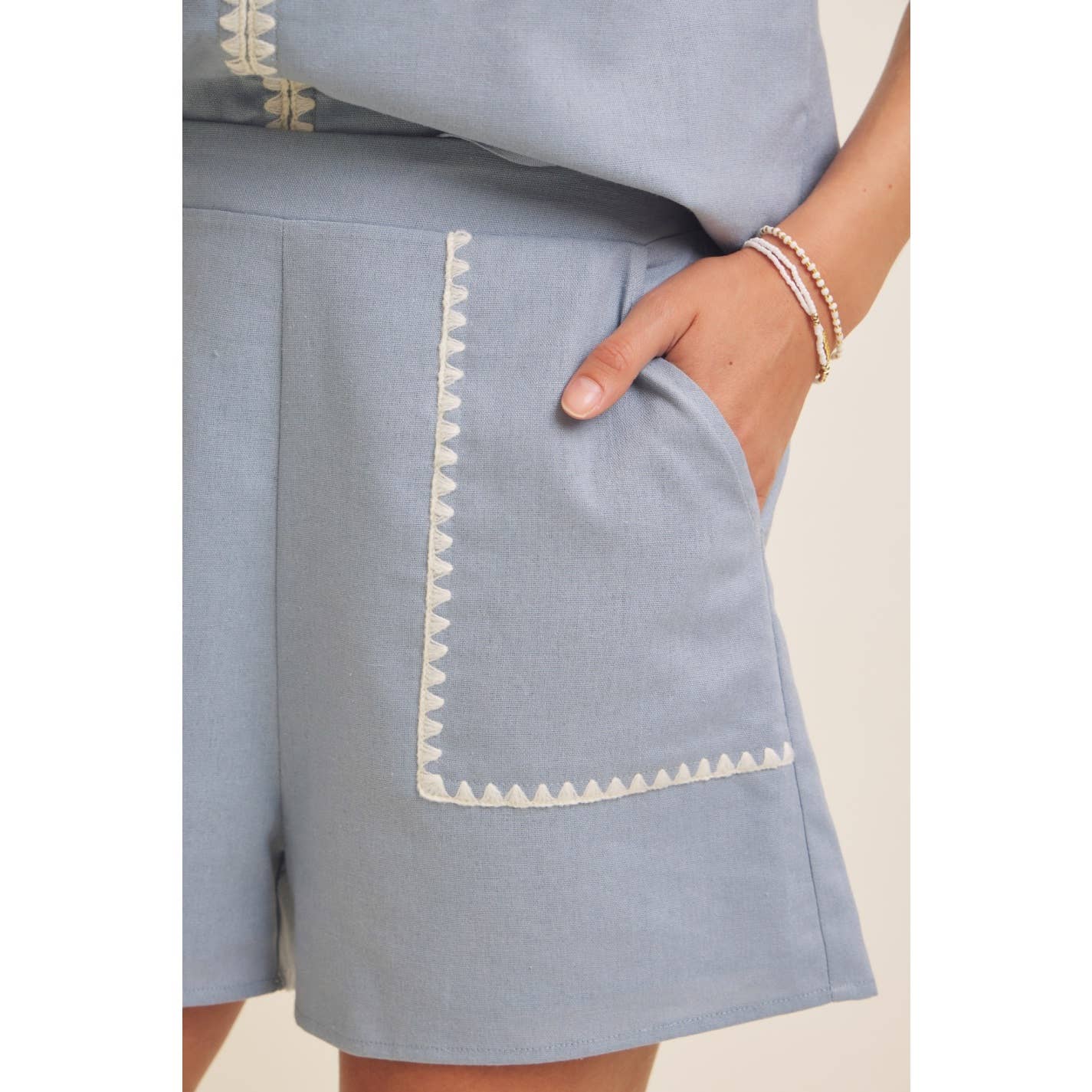 ELASTIC WAISTBAND LINEN SHORTS WITH EMBROIDERY