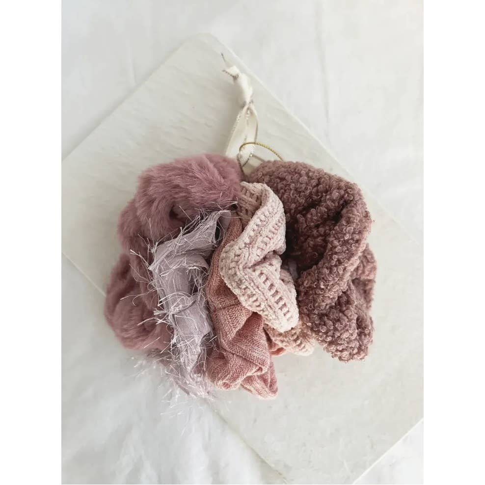 Velvet Scrunchies Set - IVORY