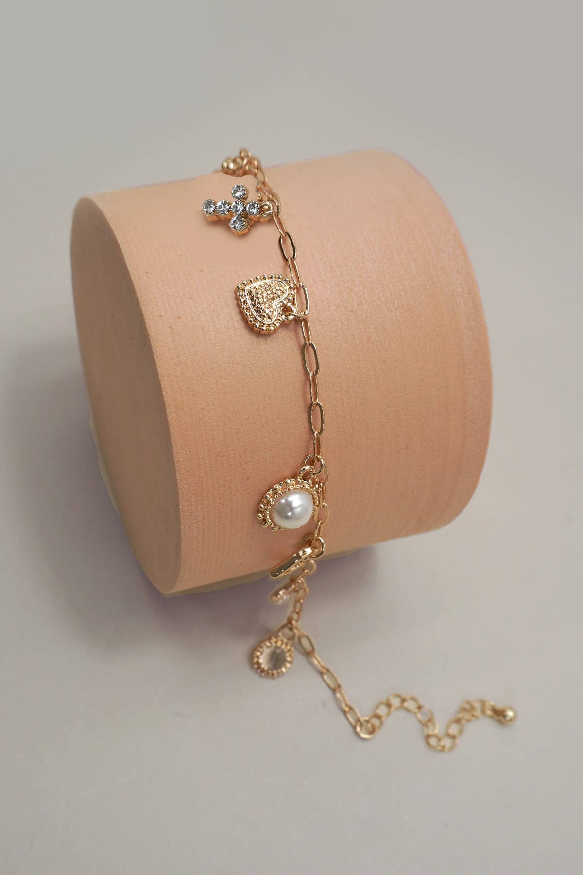 Charm Bracelet/ Pearl Heart