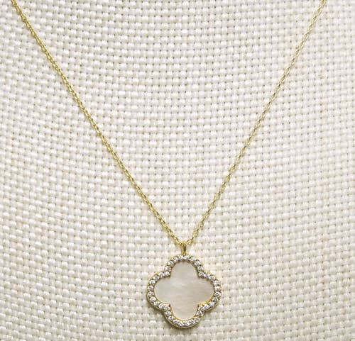 Gold and Pearl Classic Necklace