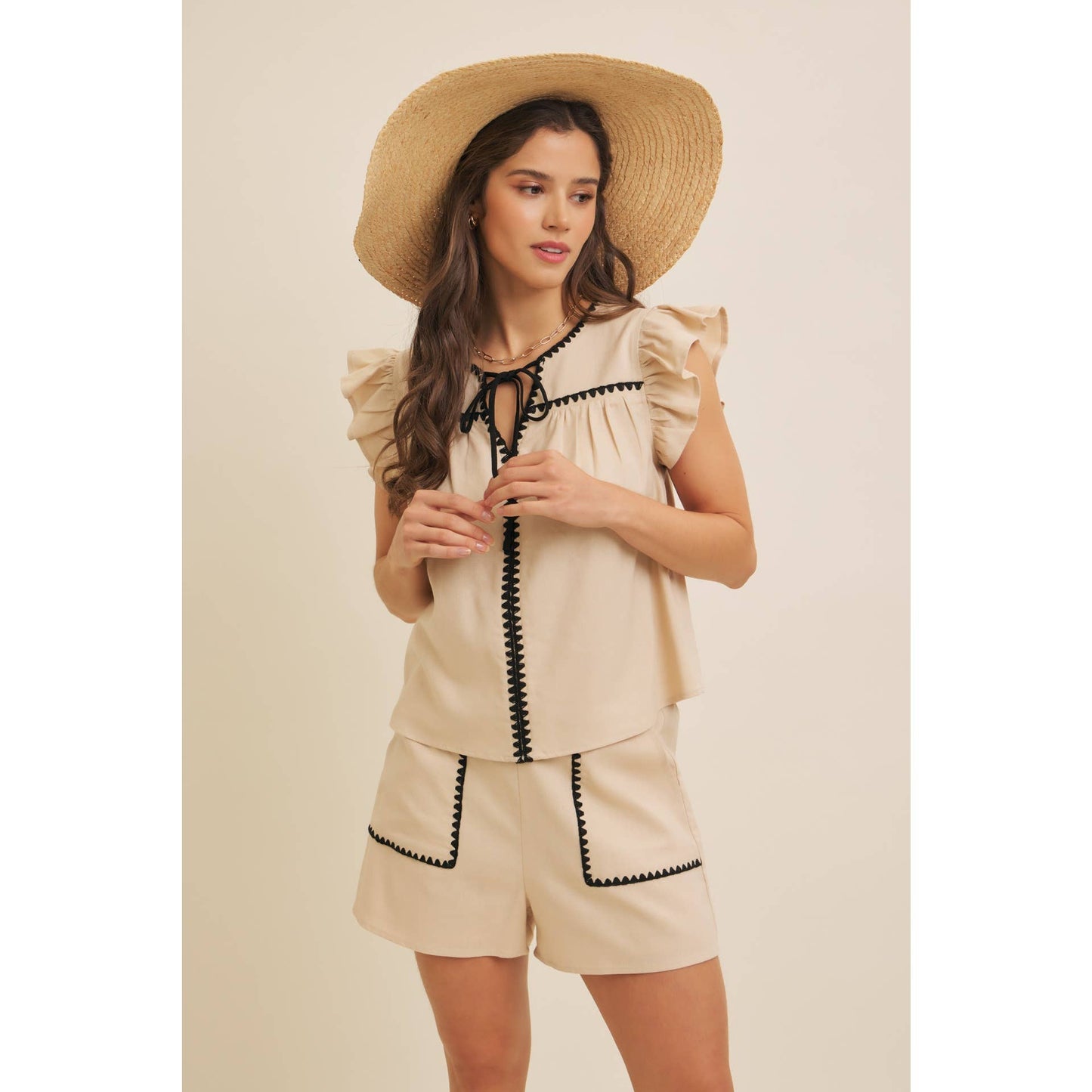 ELASTIC WAISTBAND LINEN SHORTS WITH EMBROIDERY