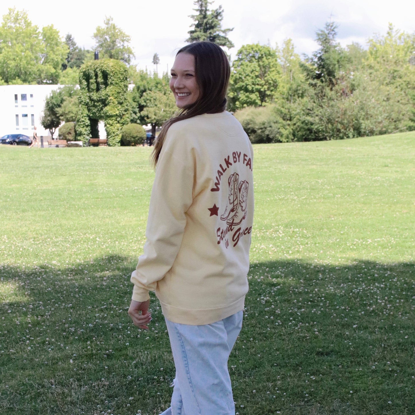 Walk by Faith Crewneck / S