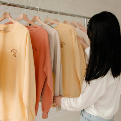 Walk by Faith Crewneck / S