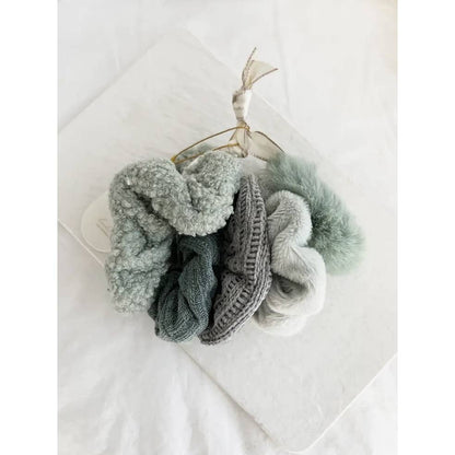 Velvet Scrunchies Set - IVORY